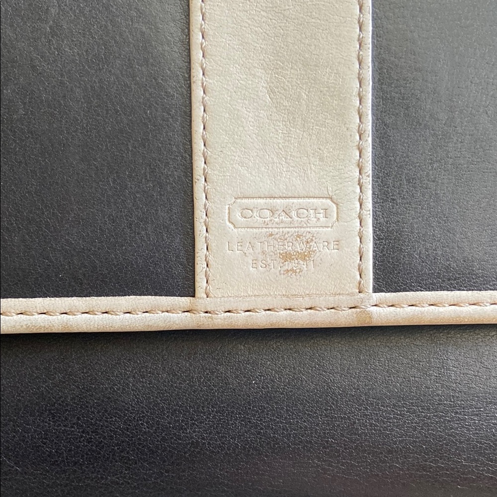 Coach Black and Cream Wallet - Picture 7 of 8